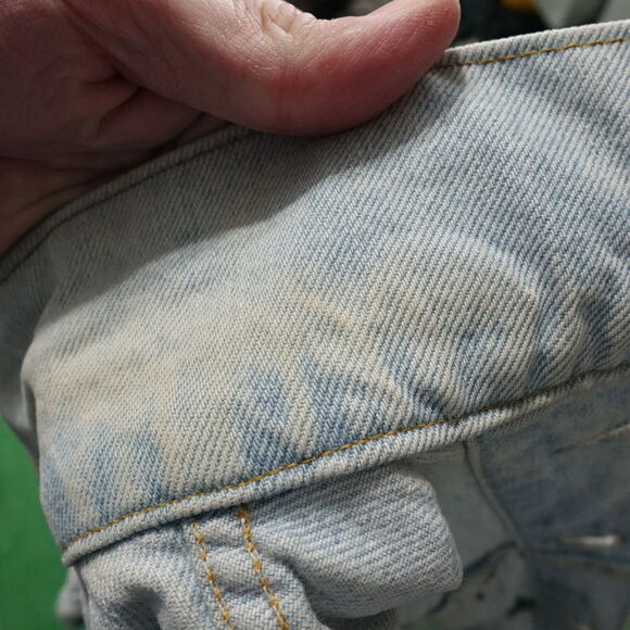 VINTAGE LEVI'S USA MADE MOTLEY CRUE DENIM JEAN BATTLE VEST WOMENS 14 21X22.5 - Picture 12 of 16